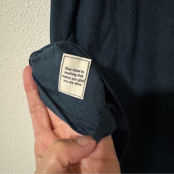 Vuori Strato Tech Polo Navy Heather Preppy Performance Athleisure-Large - Picture 6 of 8